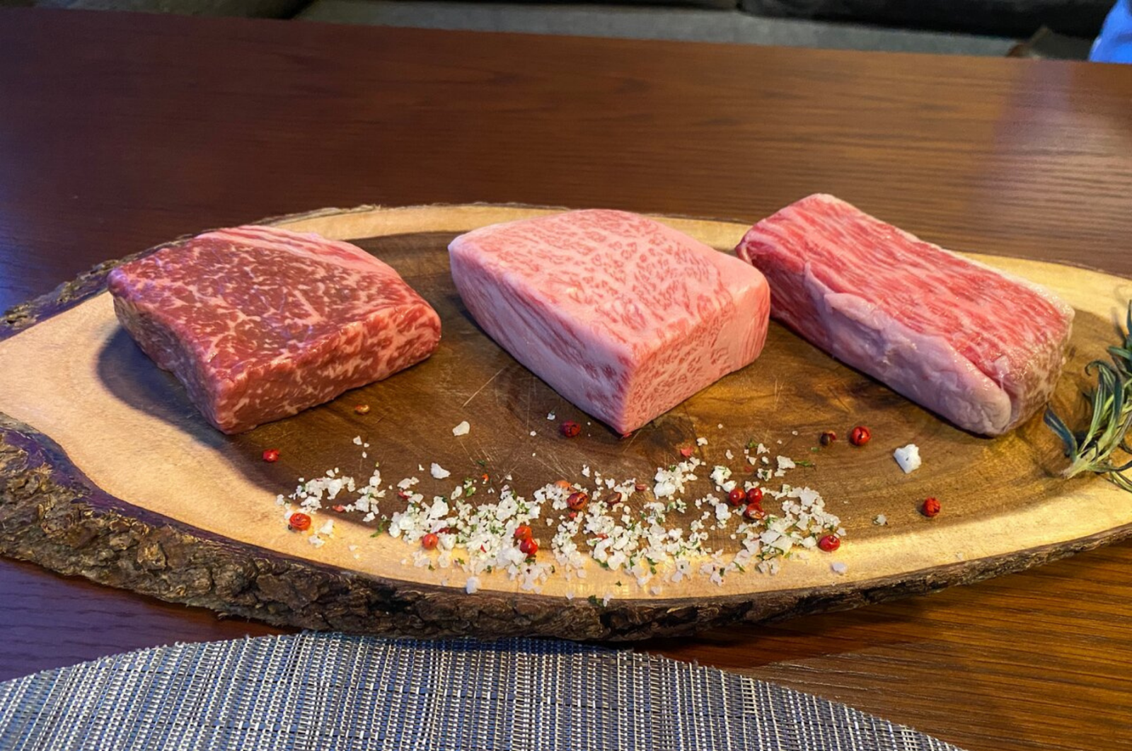Bò Bông Tuyết Úc