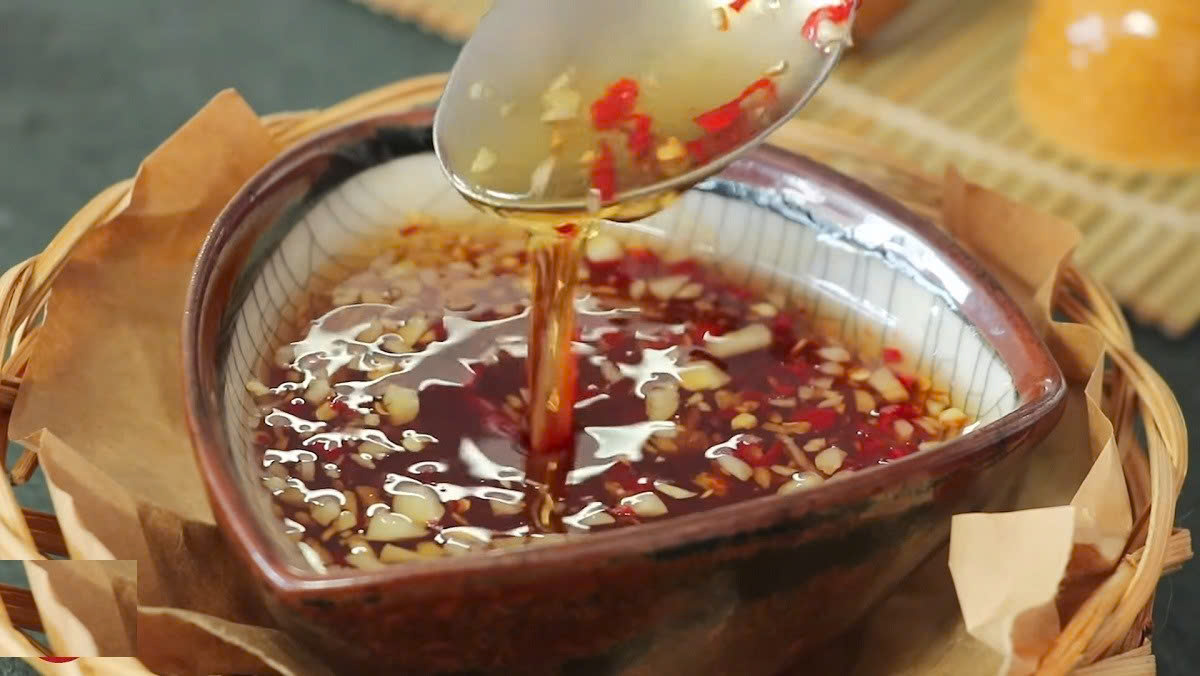 Nước Mắm Cốt Nhĩ Cá Cơm 